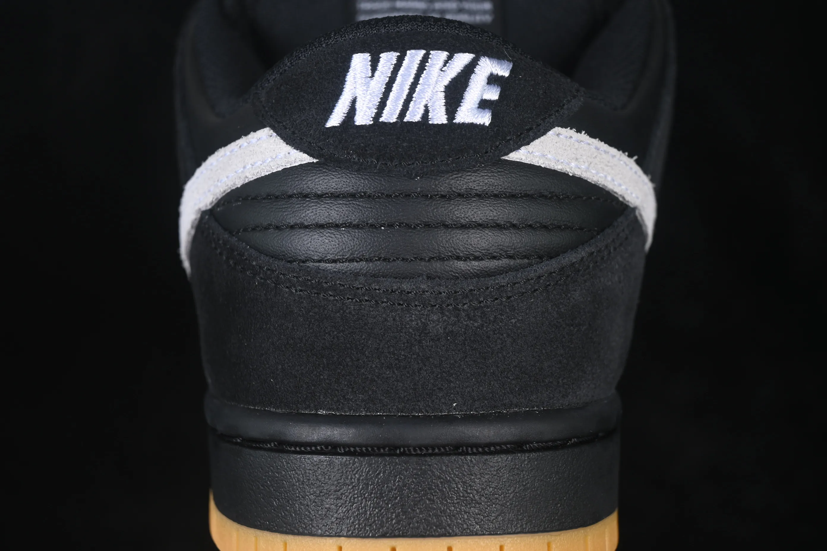 All Categories Nk SB Dunk Series Nk SB Dunk Low Low-top sneakers Foreign trade version Nike SB Dunk Low Raw rubber black and white Full toe layer low-top casual sneakers HF3704-003